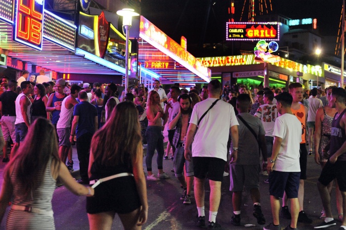 Magaluf closes nightlife hotspots to combat rowdy behaviour | News