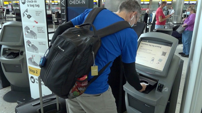 United Airlines launches touchless check-in at Heathrow | News