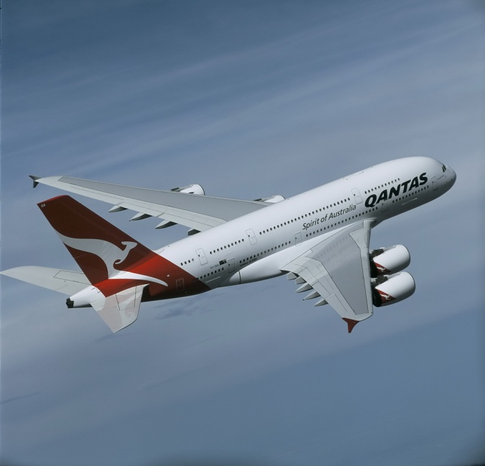 La Spina departs as Qantas grounding continues | News