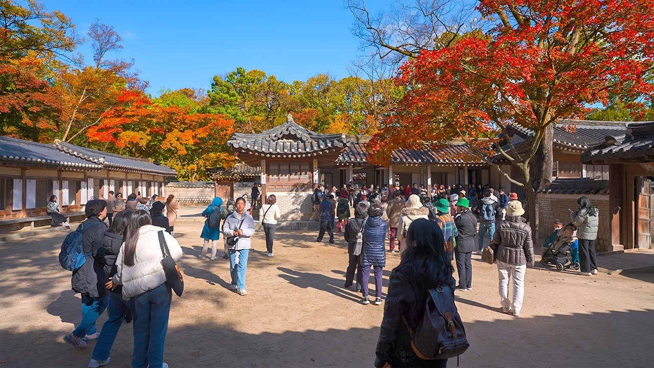 Changdeokgung Palace Secret Garden Autumn Walking Tour Seoul | Korea Travel Guide 4K HDR