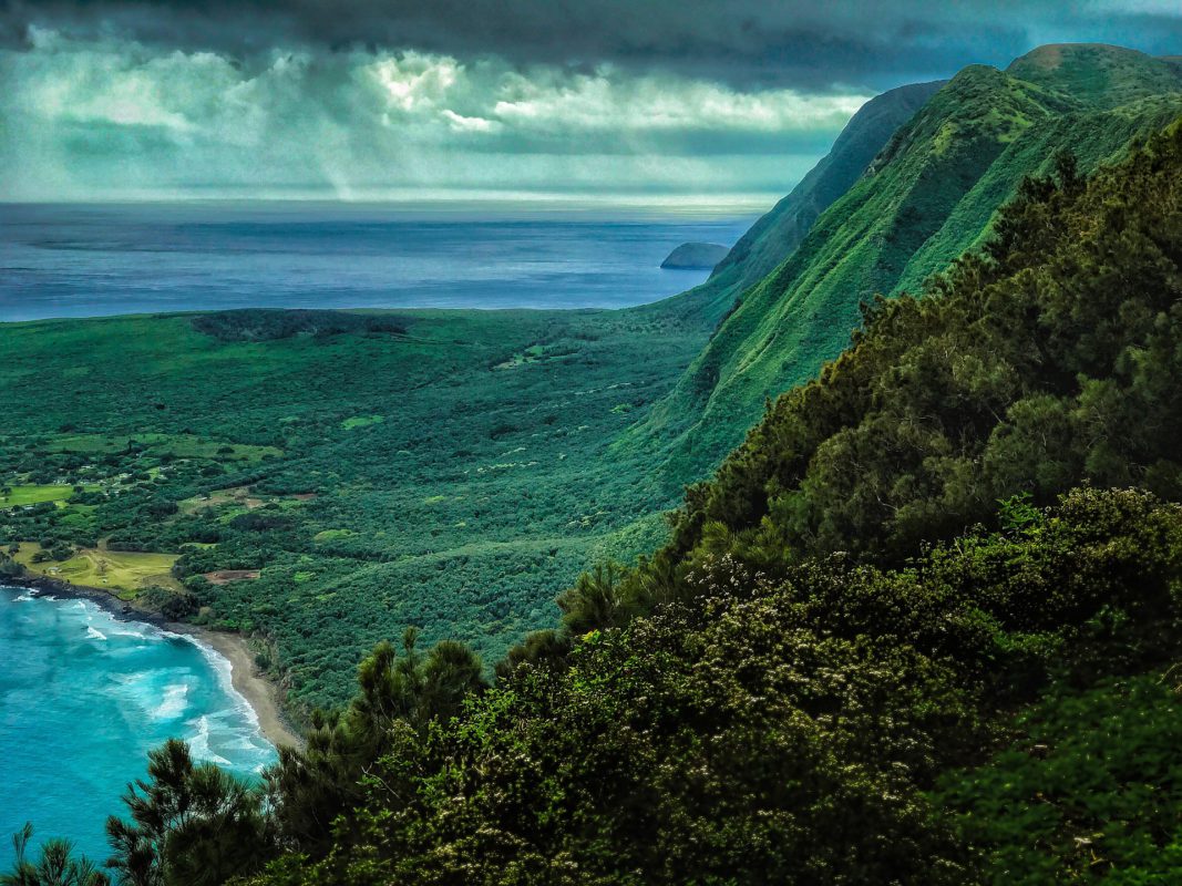 resorts on molokai